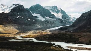 benjamin-voros-phIFdC6lA4E-unsplash-1.jpg